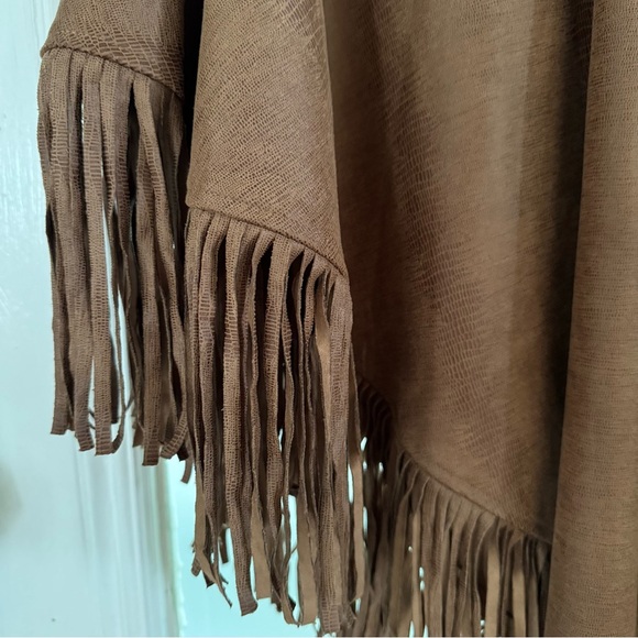 Chico’s | Luxe Fringed Poncho in Faux Leather - Picture 3 of 8
